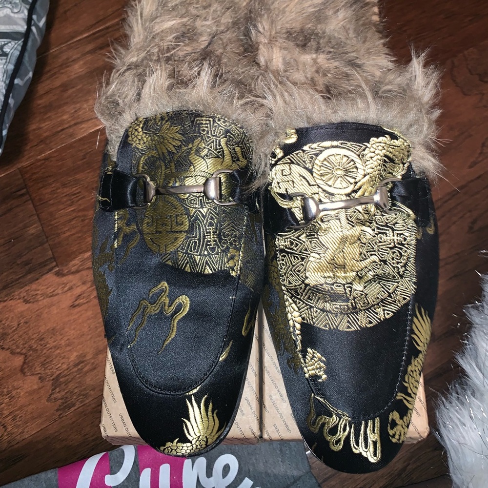 Fur dress slippers